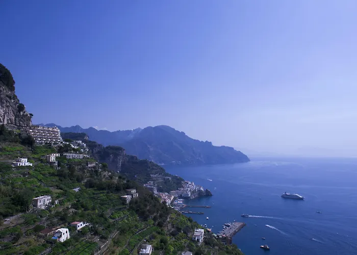 Grand Excelsior Hotel 4*
