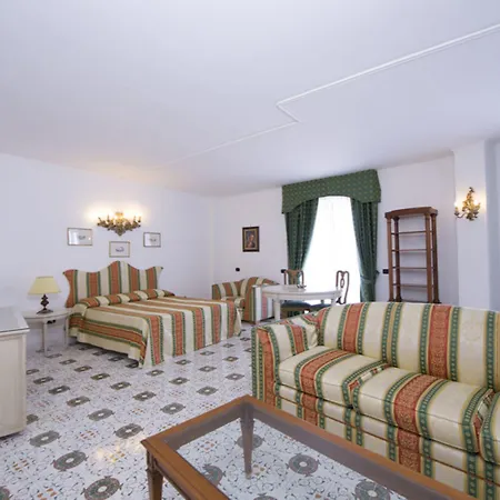 Grand Excelsior 4*
