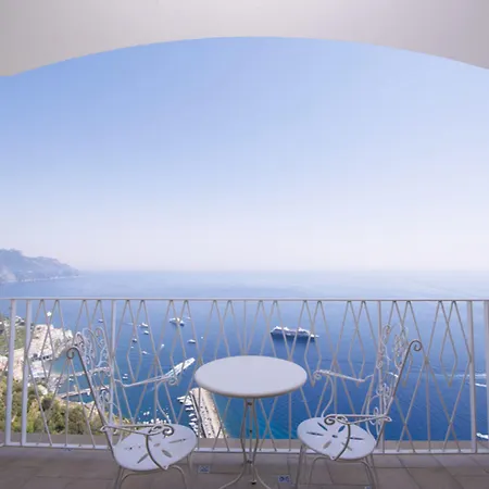 Grand Excelsior Hotel