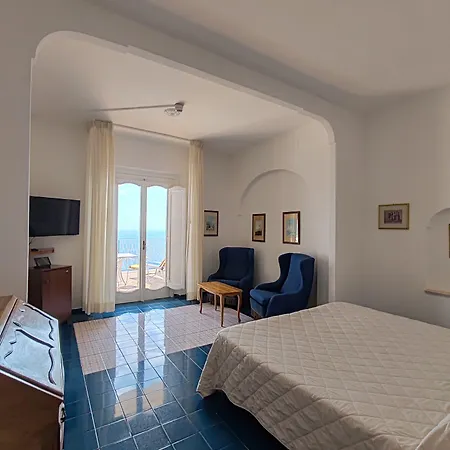 Grand Excelsior Hotel 4*