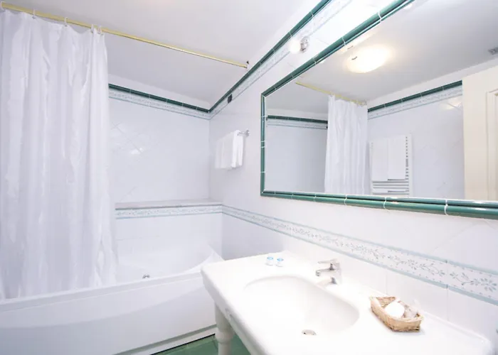 Отель Grand Excelsior 4*