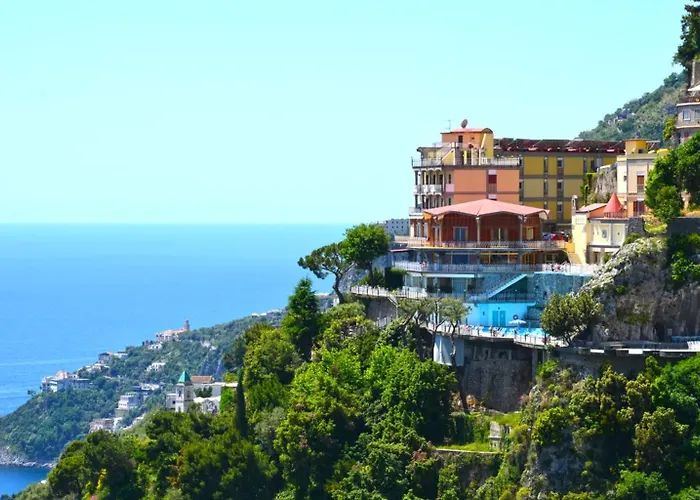 Grand Excelsior Отель