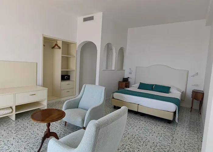 Отель Grand Excelsior Амальфи