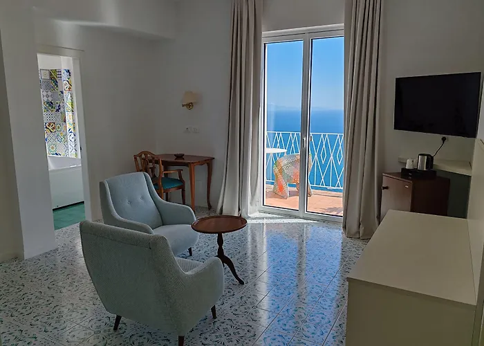 Grand Excelsior Отель