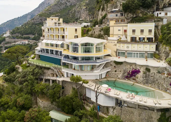 Grand Excelsior Отель