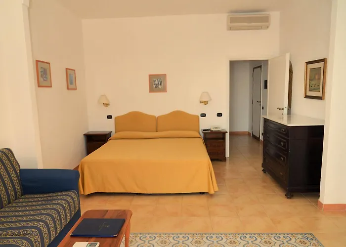 Grand Excelsior Отель Амальфи