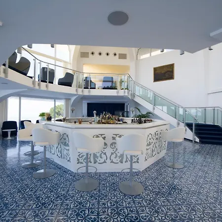 Grand Excelsior Отель